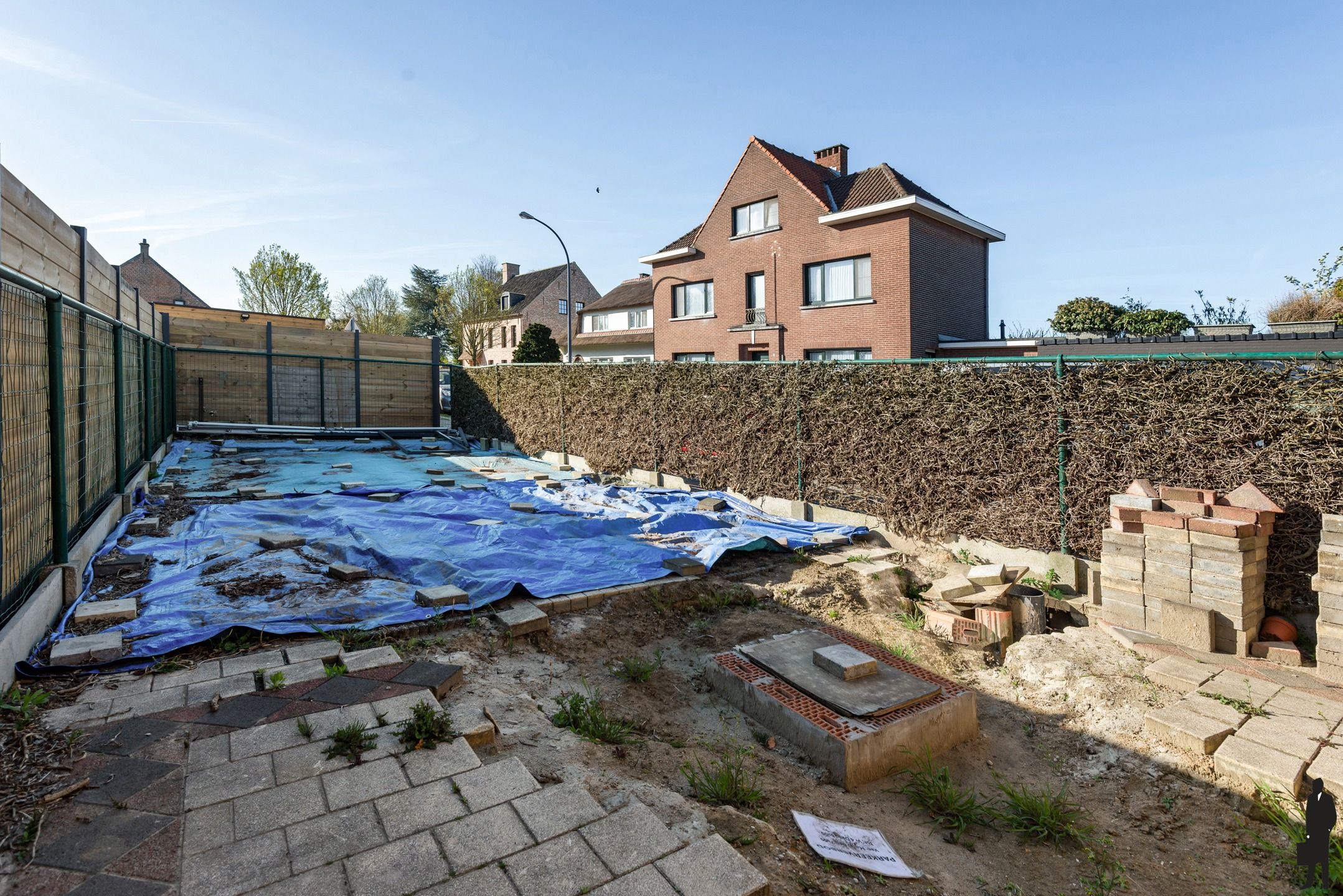 Af te werken woning in het centrum van Kontich-Kazerne foto 9
