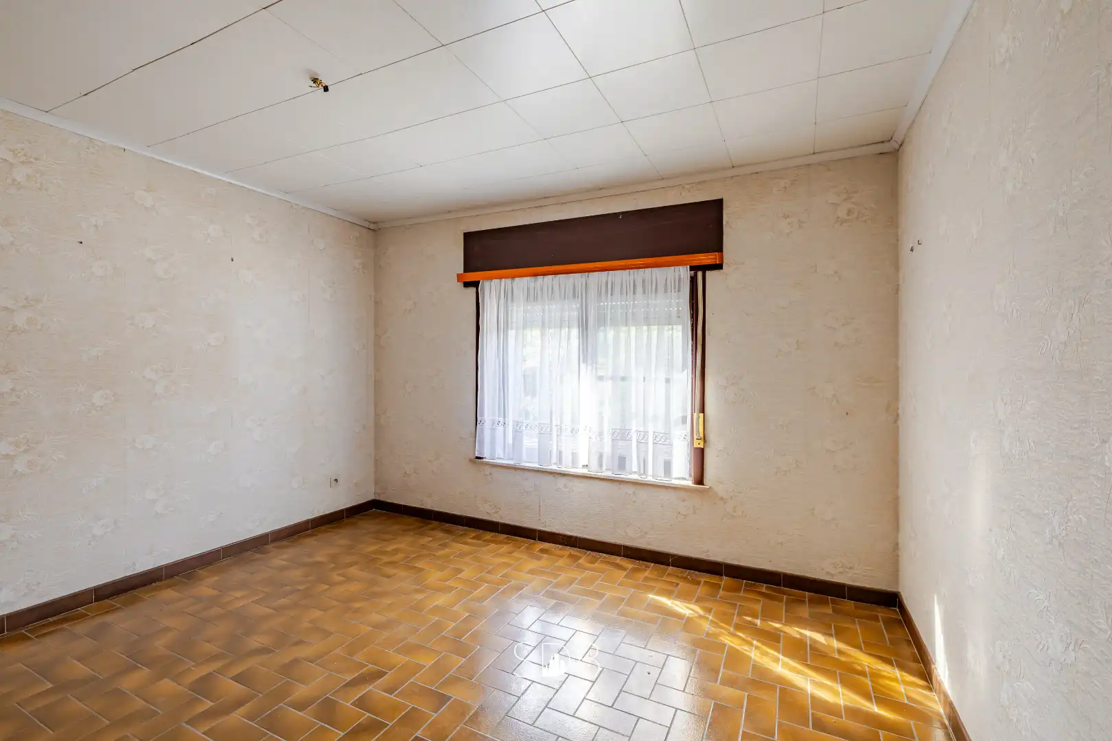 Landelijke hoeve met bijgebouwen en aanpalende graslanden op 14.677m²  foto 8
