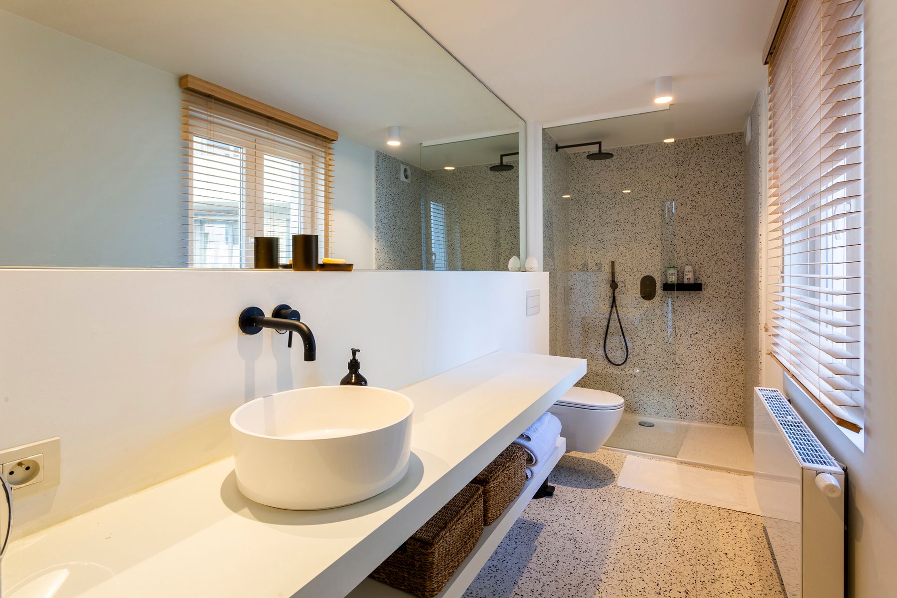Luxueus Gerenoveerde Woning op 't Zuid Antwerpen foto 12