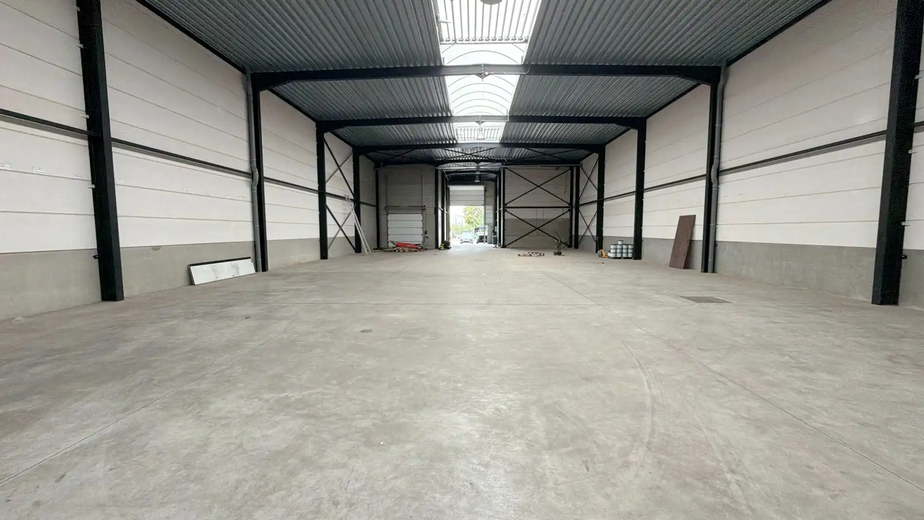 Loods met laadkade en kantoor te huur in Mechelen-Noord I foto 10