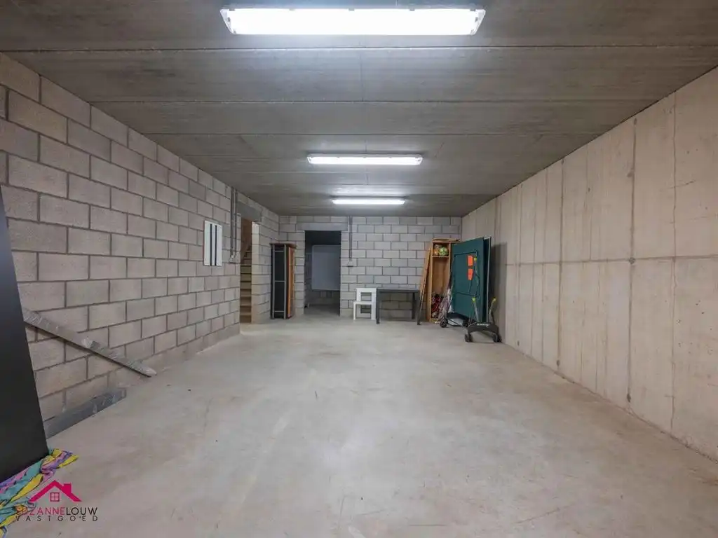 Vrijstaande woning in hedendaagse stijl foto 43