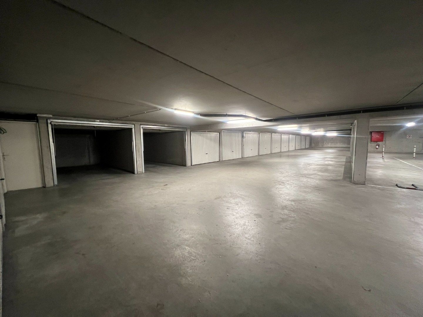 Garagebox in de Residentie Vroege Zonne op de Kustlaan foto 4