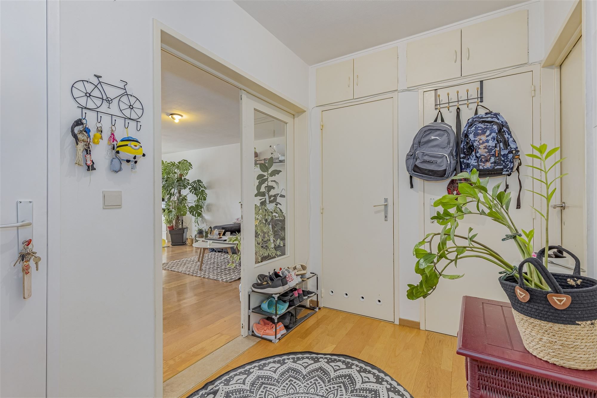 Ruim appartement met 2 slpk + terras te koop in Mortsel foto 6