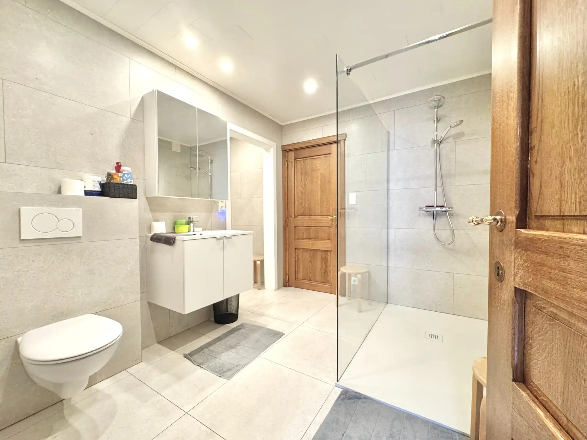 VILLA IN LANDELIJKE STIJL OP 700 M² foto 25