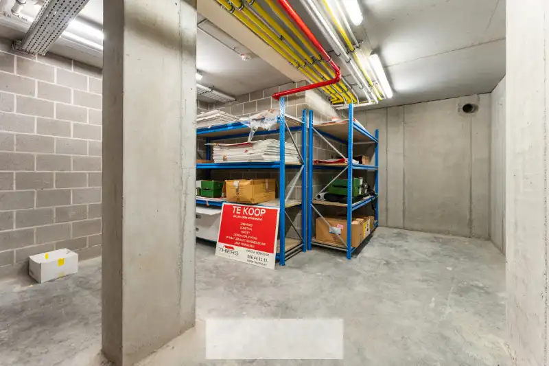COMMERCIËLE&nbsp;HANDELS-OF KANTOORRUIMTE foto 10