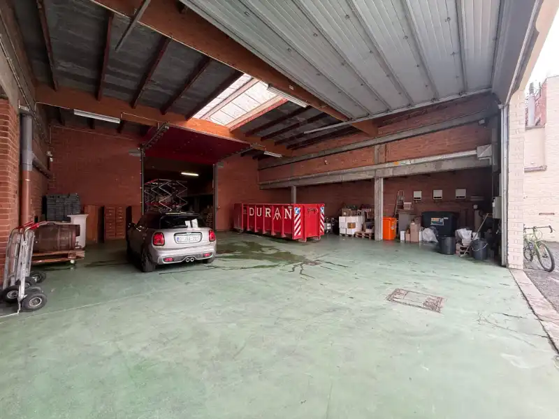 B2B winkel / magazijn met kantoren en parking – Sint-Amandsberg (Gent) foto 3