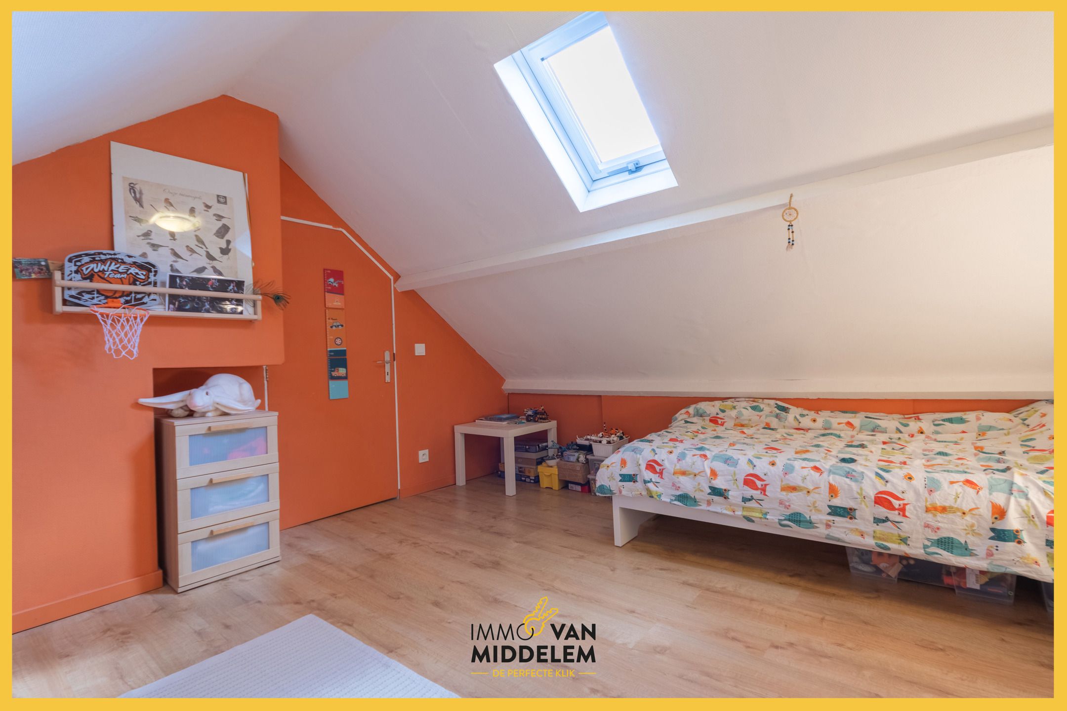 RUIME GEZINSWONING MET 5 KAMERS, BUREAU EN GROTE TUIN foto 21