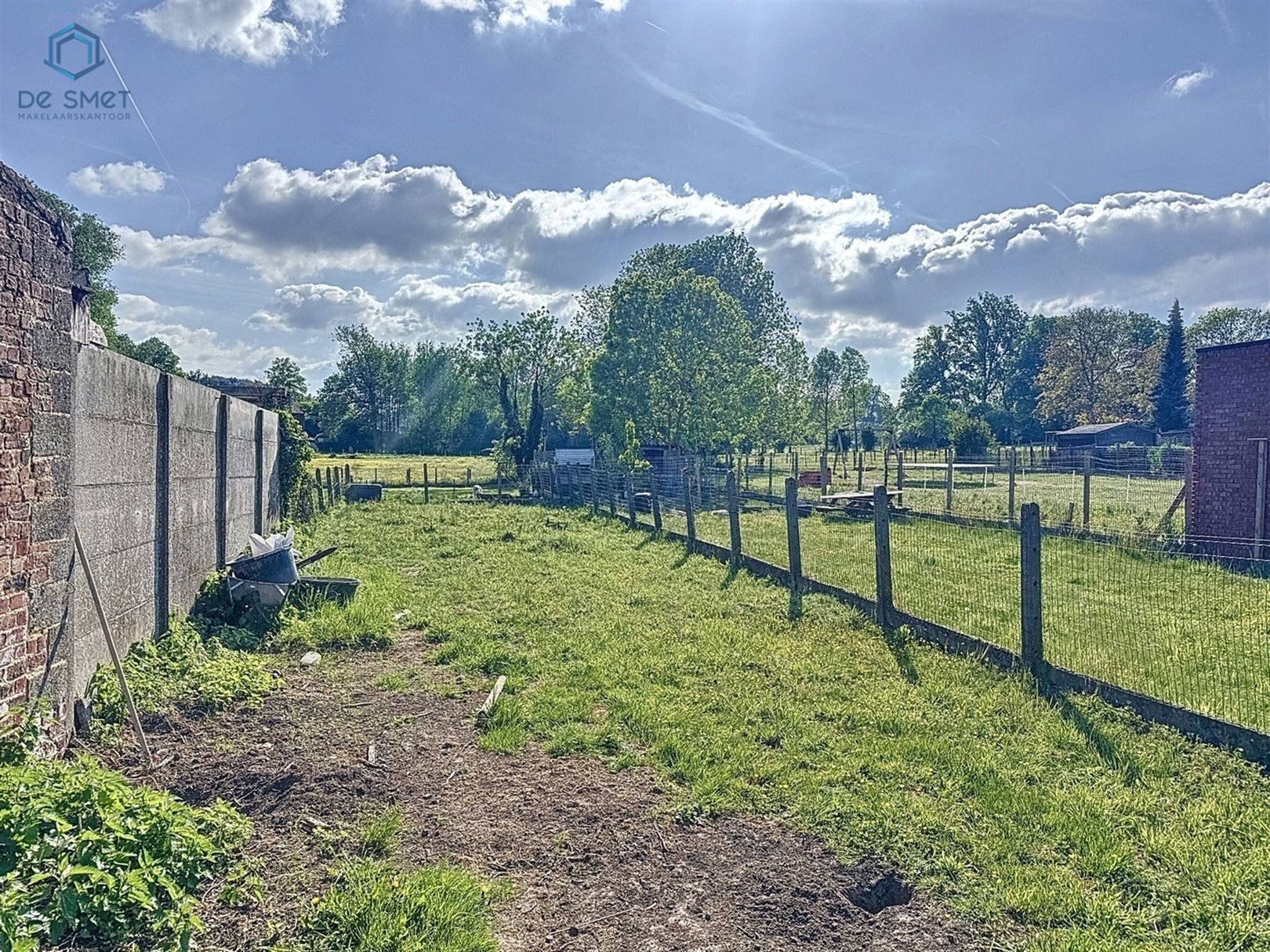 Grotendeels gerenoveerde woning met 3 slks foto 2