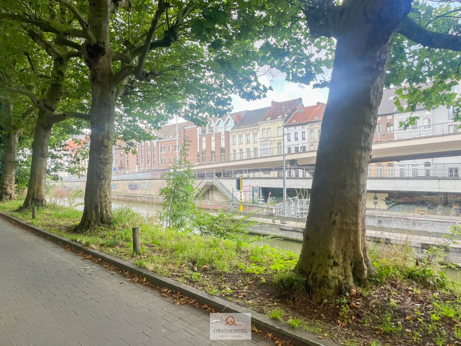 Gerenoveerd duplex-appartement op fantastische locatie! foto 28