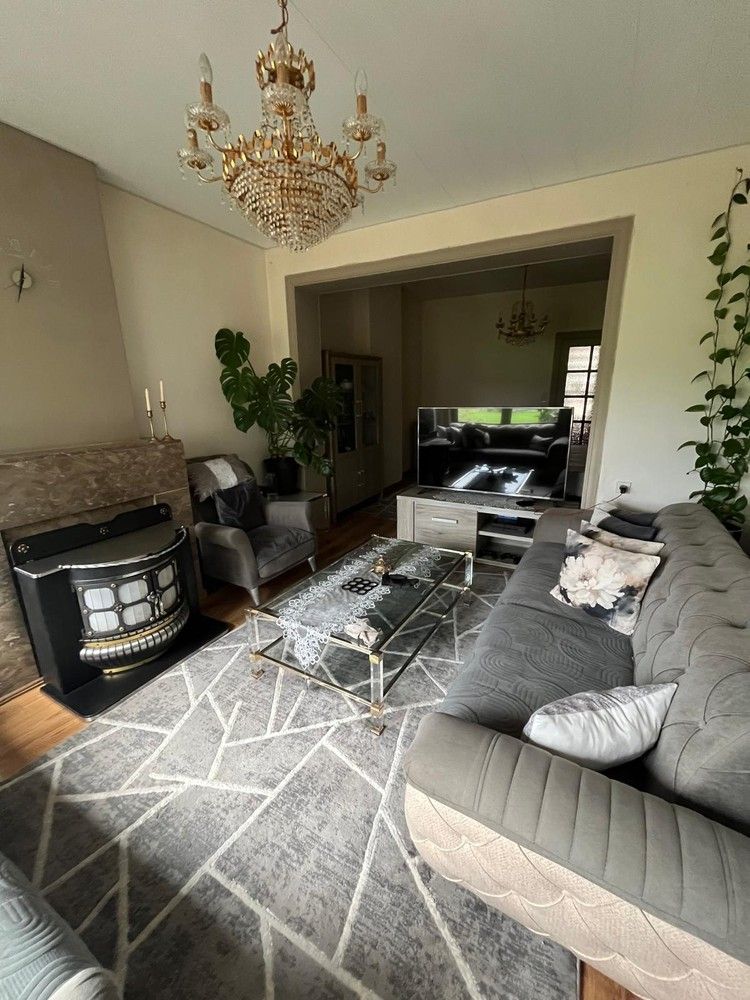 Rijwoning opgesplitst in twee appartementen foto 11