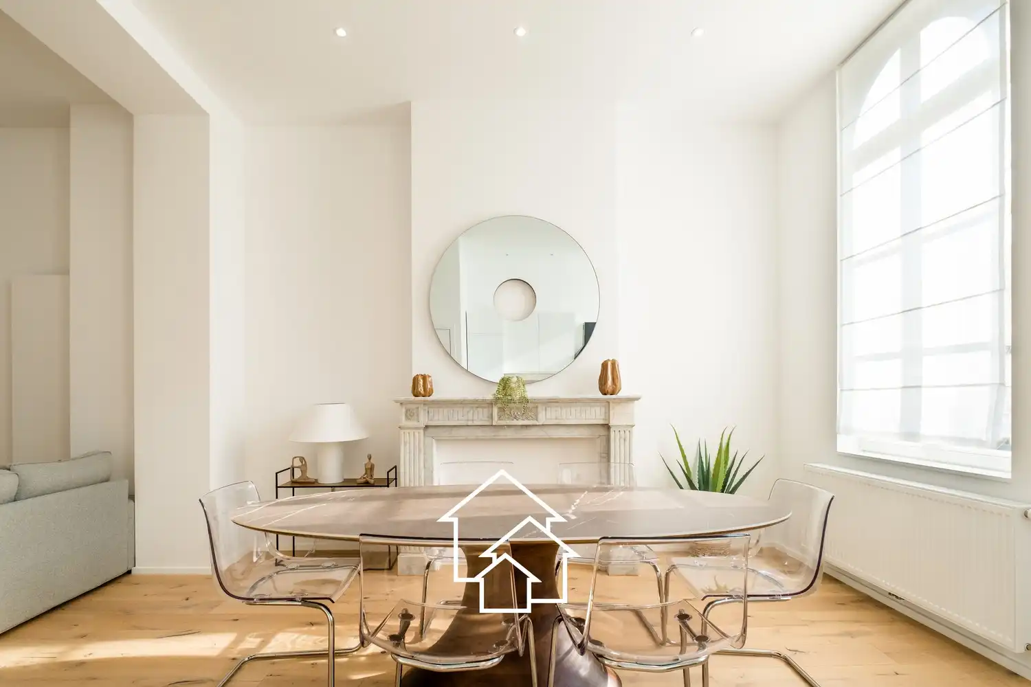 Klasse appartement gemeubeld met ruime terras foto 2