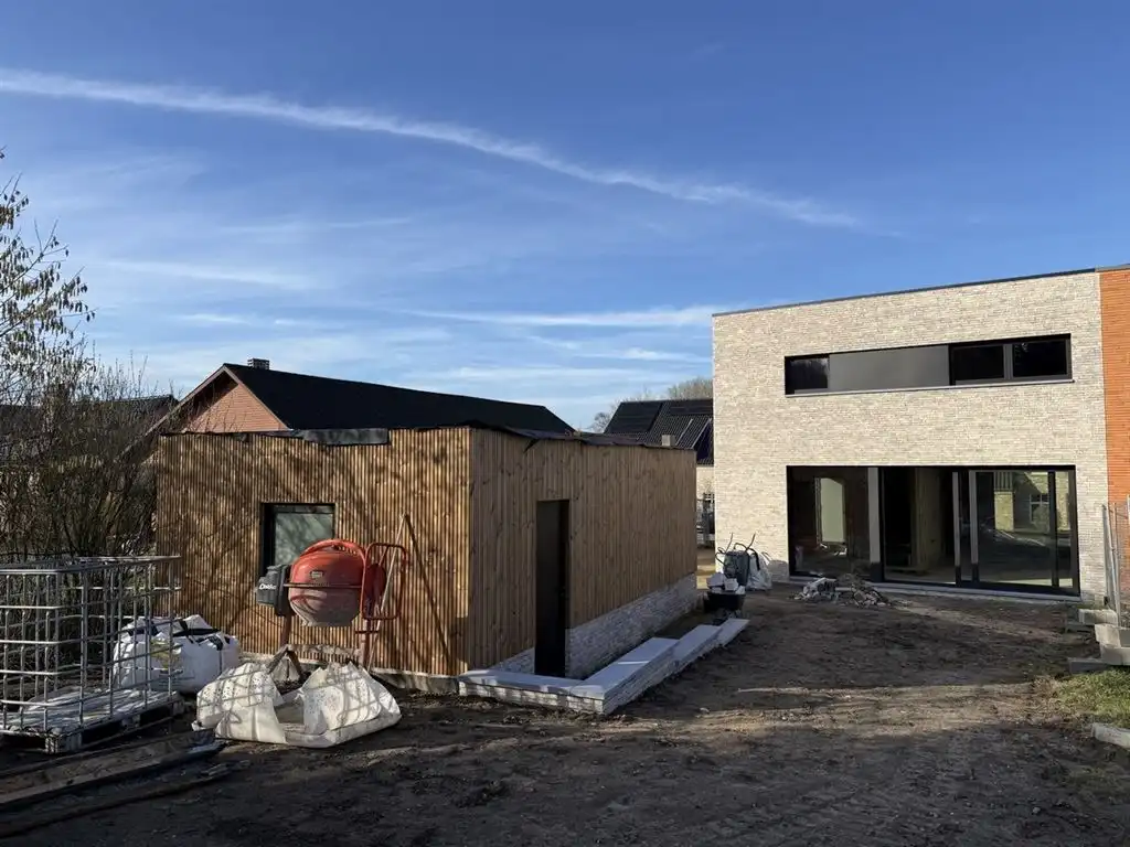 Stijlvolle nieuwbouwwoning met moderne architectuur foto 5