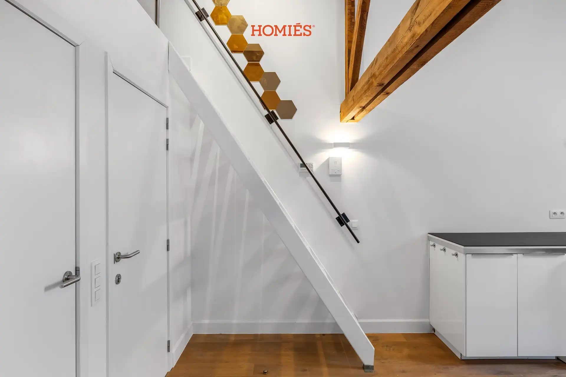 Studentenkamer met hoogslaper nabij het station foto 16