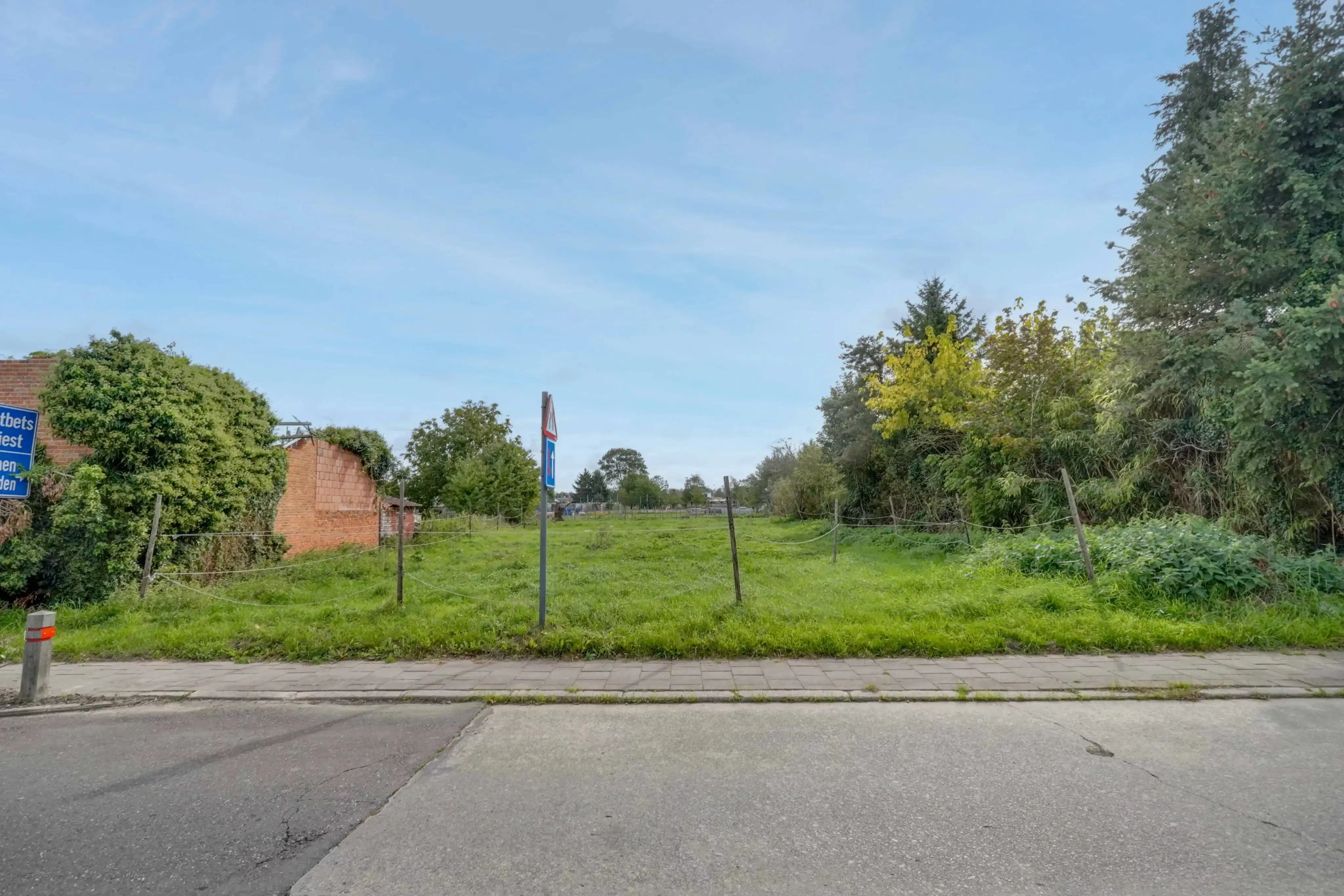 Ruim perceel bouwgrond met landelijke ligging foto 2