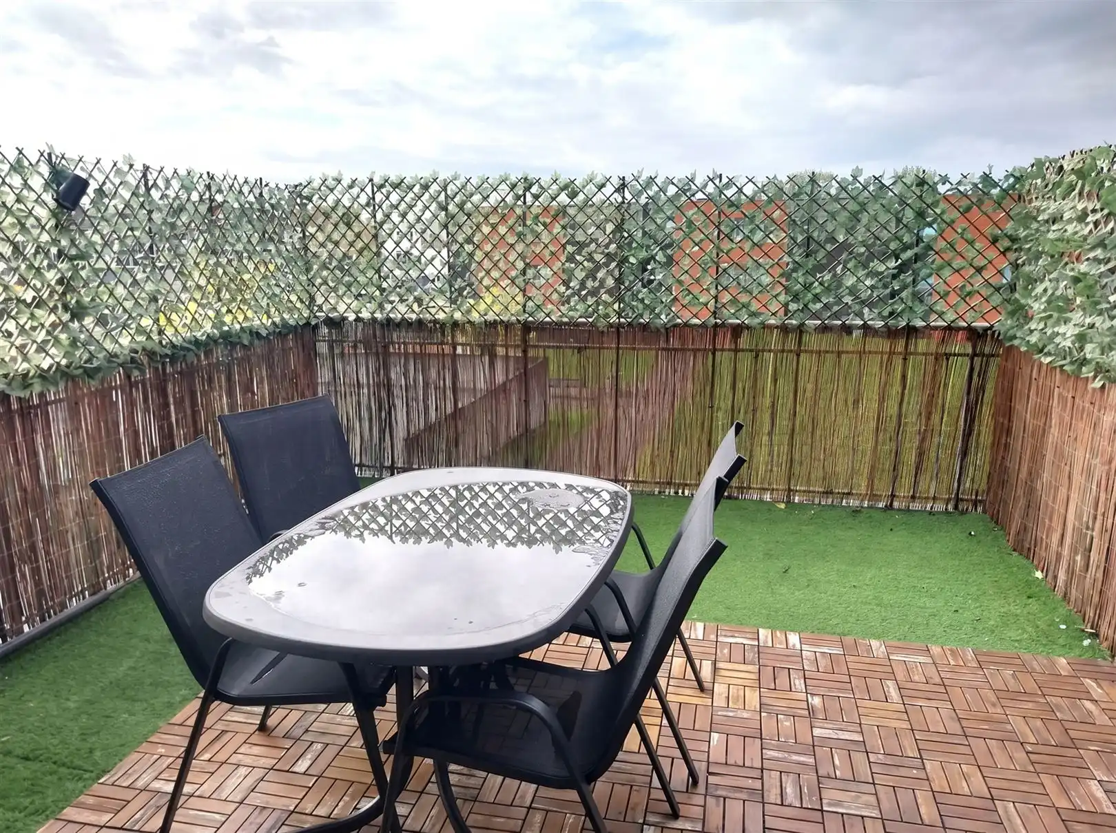 TE HUUR: Appartement met 4 slaapkamers te Heusden-Zolder! foto 17