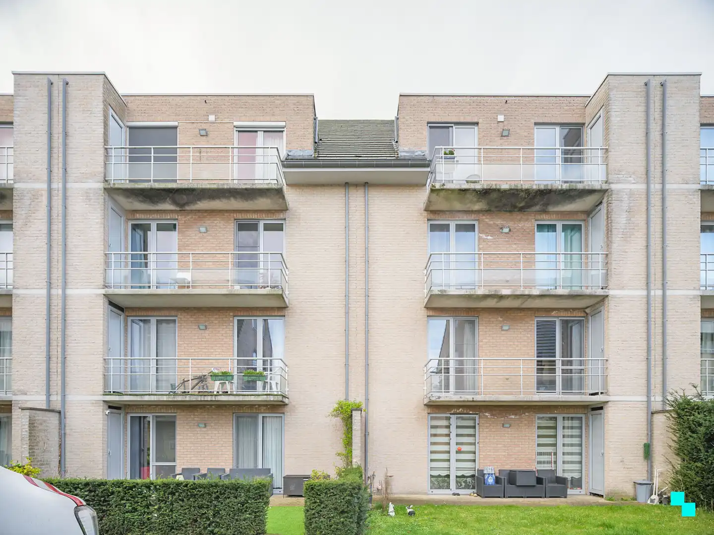 Lichtrijk duplexappartement met drie slaapkamers aan de rand van Gent foto 27