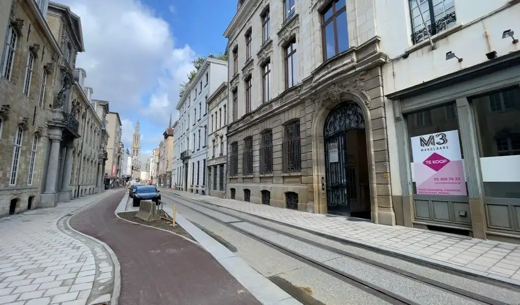 Kantoren te huur in prachtig herenhuis in centrum Antwerpen foto 14