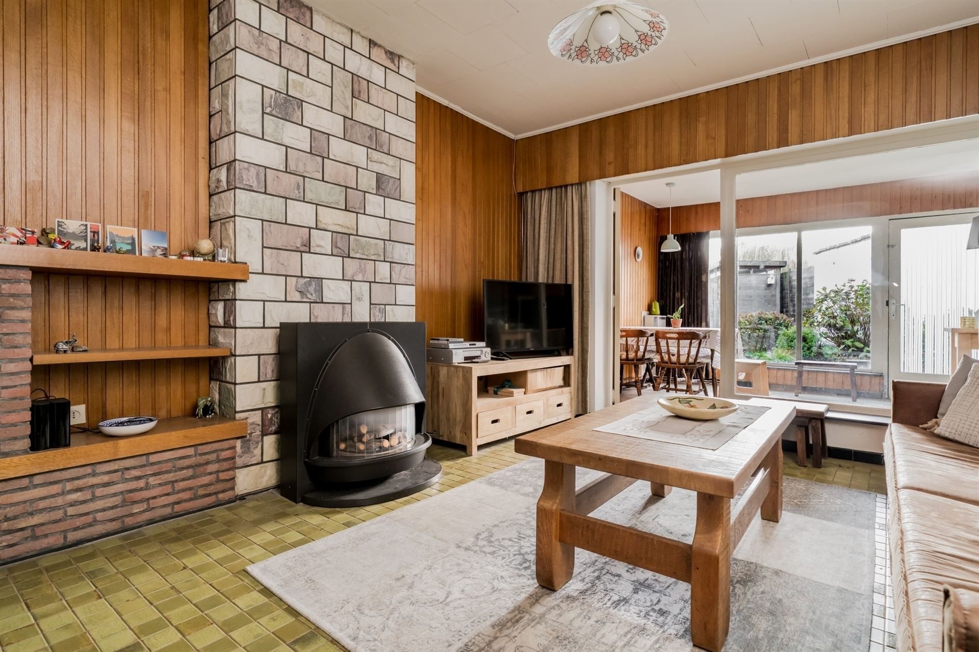 Te renoveren woning met 4 slpks en tuin. foto 8