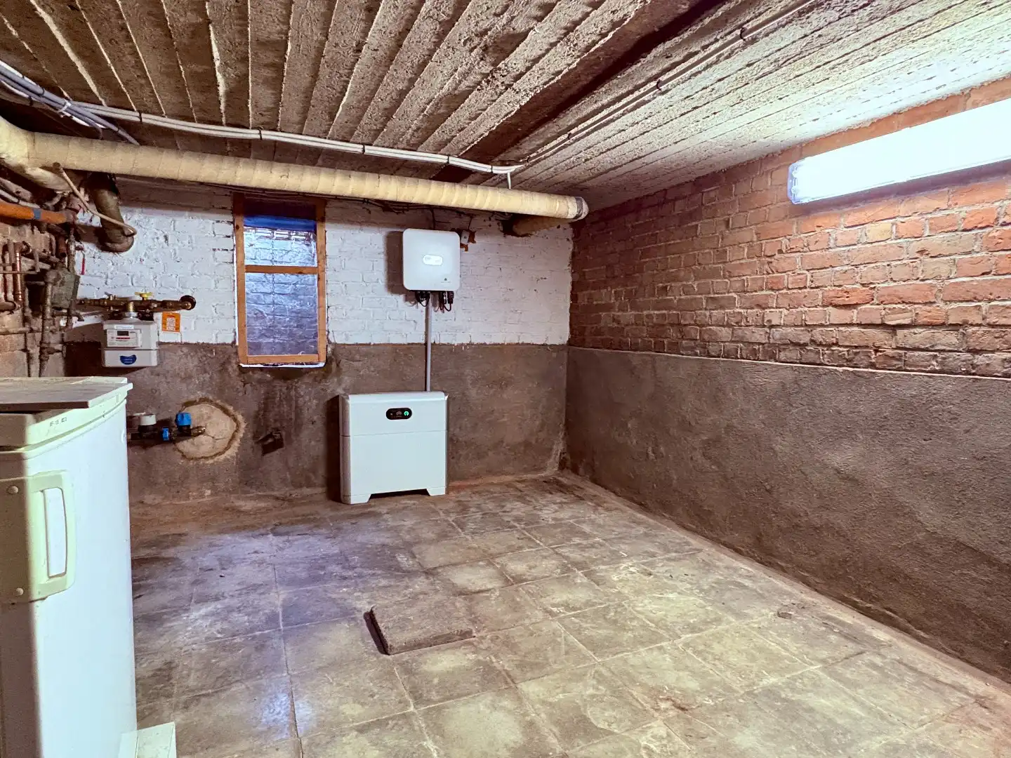 Herenwoning in Bissegem met 4 slaapkamers en 2 badkamers met grote tuin foto 11