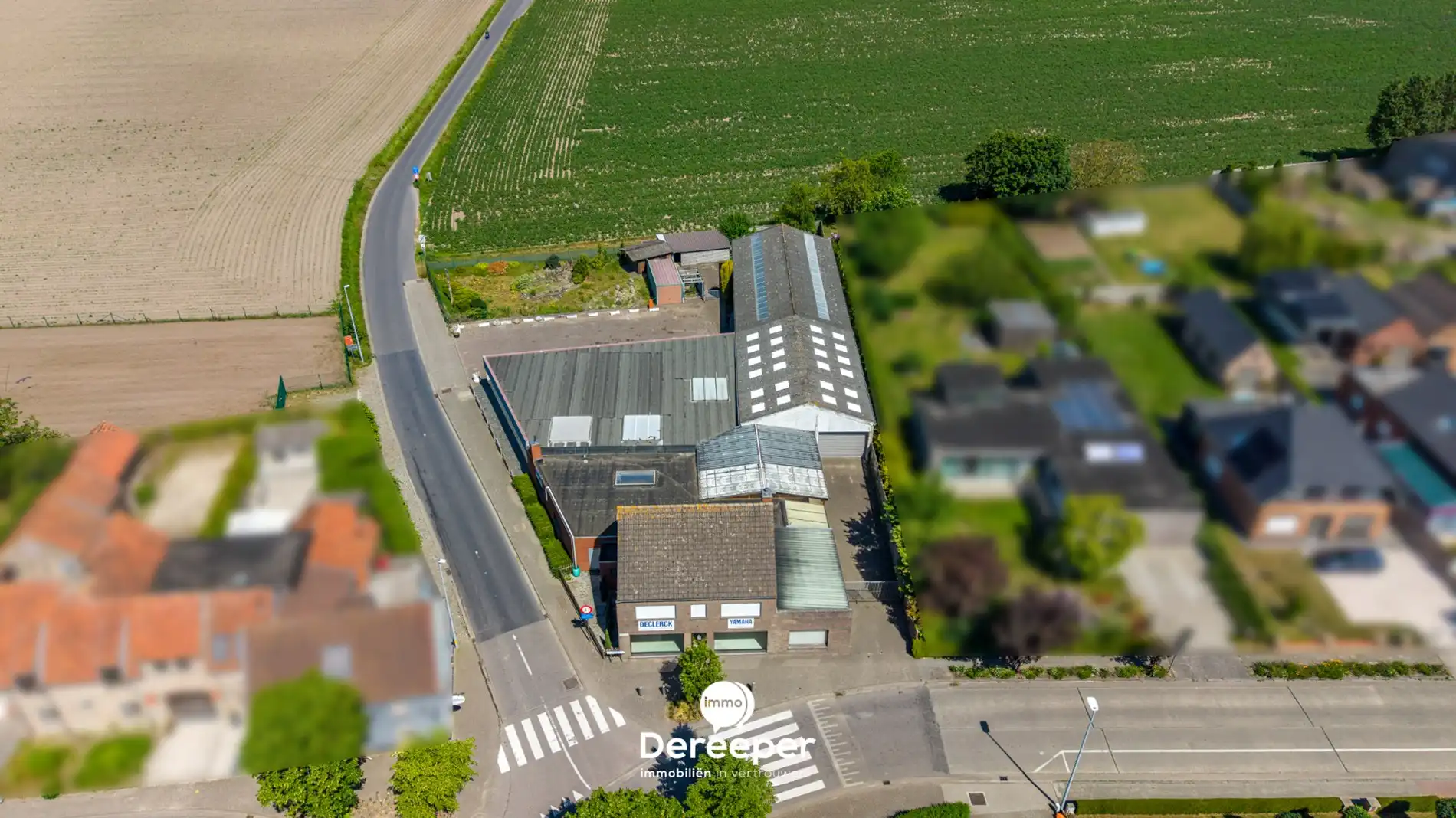 Projecteigendom met tal van ontwikkelingsmogelijkheden op perceel van 2.084 m² foto 2