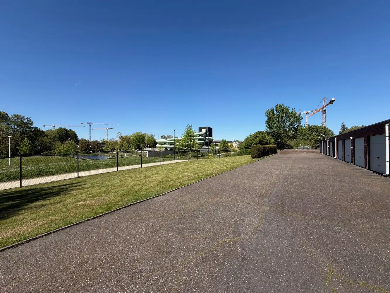 Interessante opportuniteit: garagebox in centrum Sint-Truiden foto 5