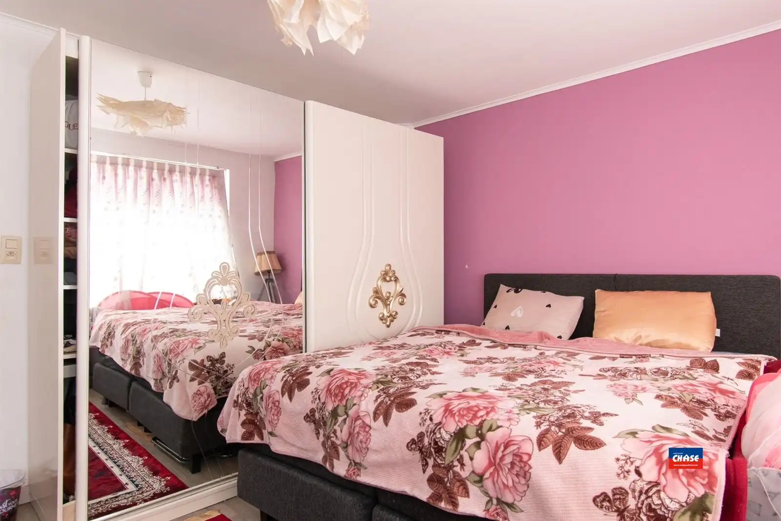 Gerenoveerde woning met 4 slpks + bureau en tuintje foto 10