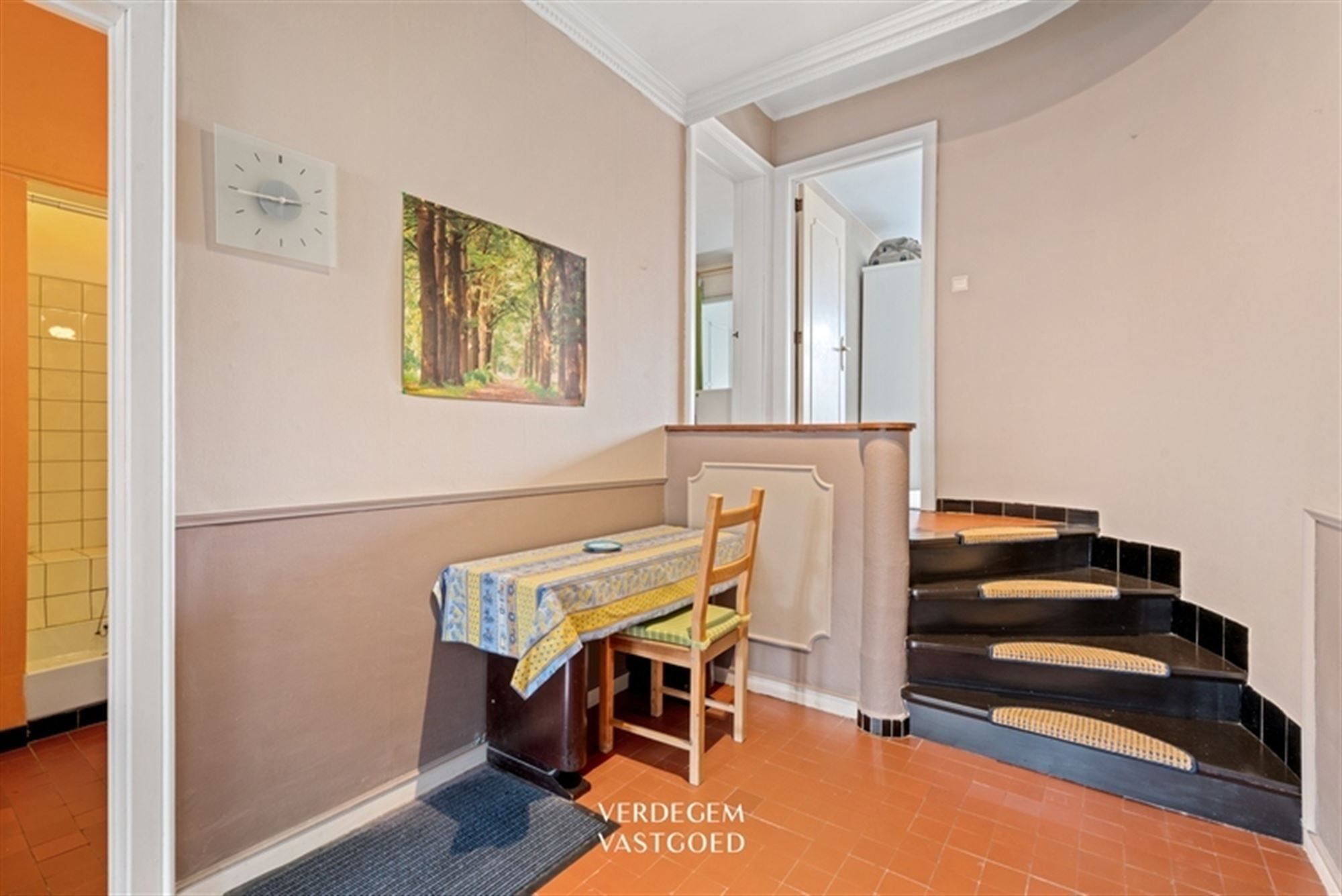 Goed gelegen appartement met 2 slaapkamers foto 10