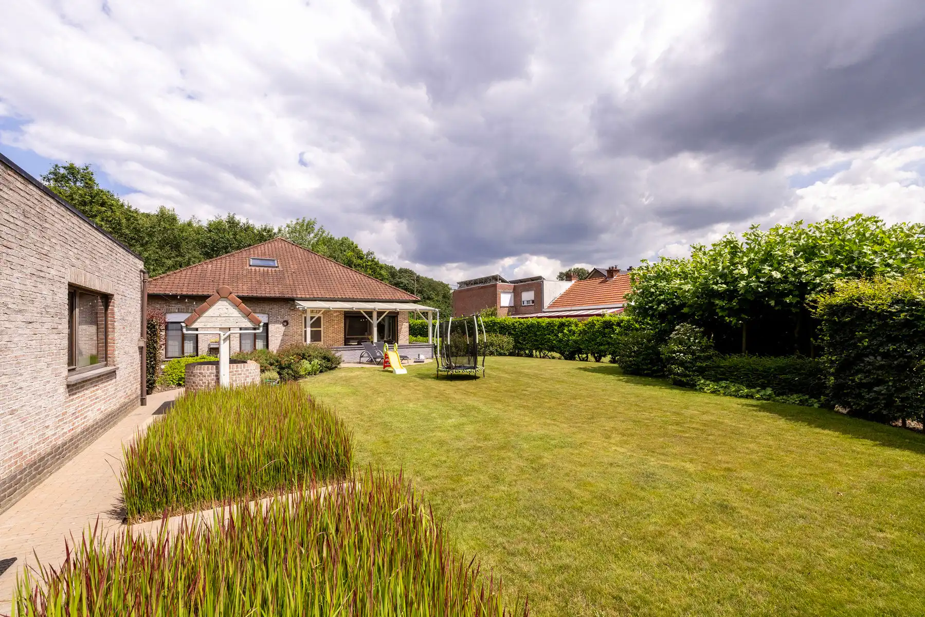 Instapklare woning met 3 slpkrs op een grond van 1.295m² foto 26