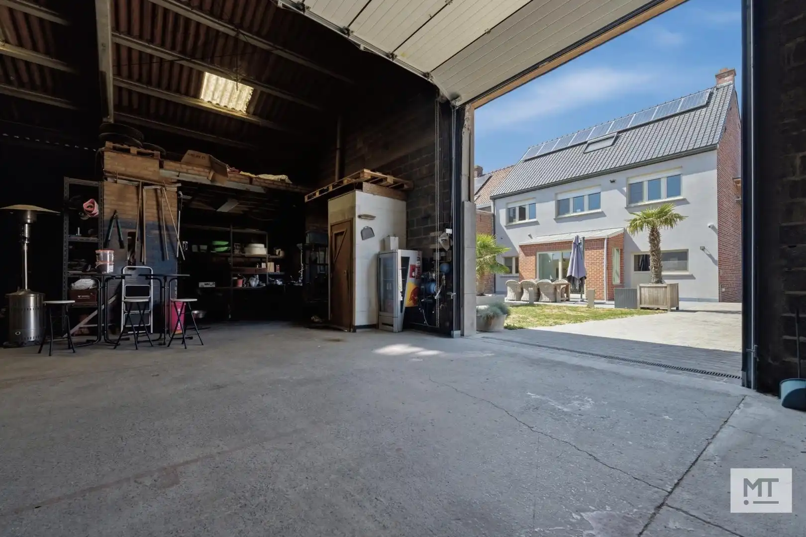 Ruime, instapklare woning met loods in het centrum van Wervik foto 6
