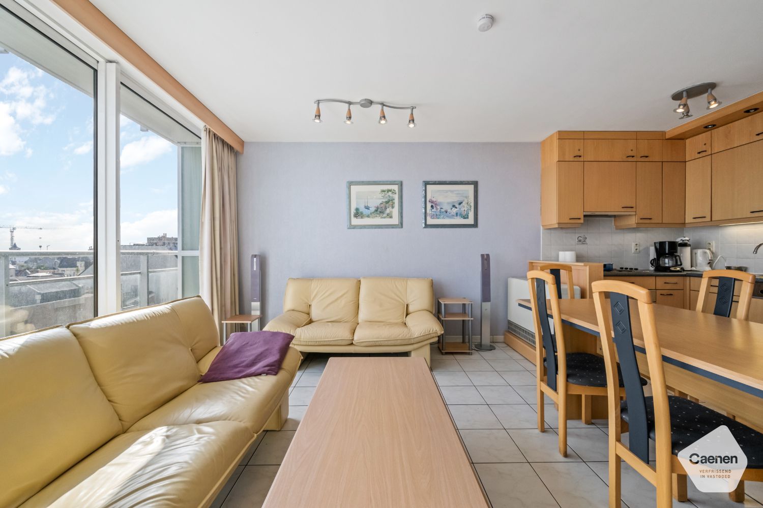Zongericht twee slaapkamer appartement op een zucht van de Zeedijk foto {{pictureIndex}}