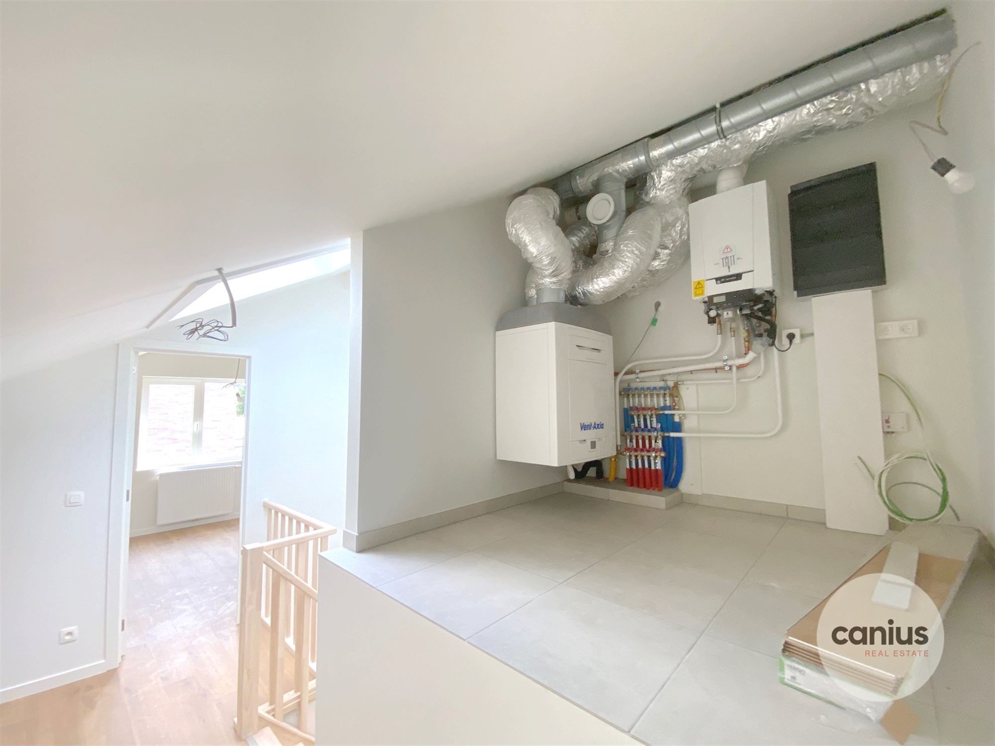 HEDENDAAGSE DUPLEX, 2SLKS + TERRAS, PAKING & BERGING foto 12