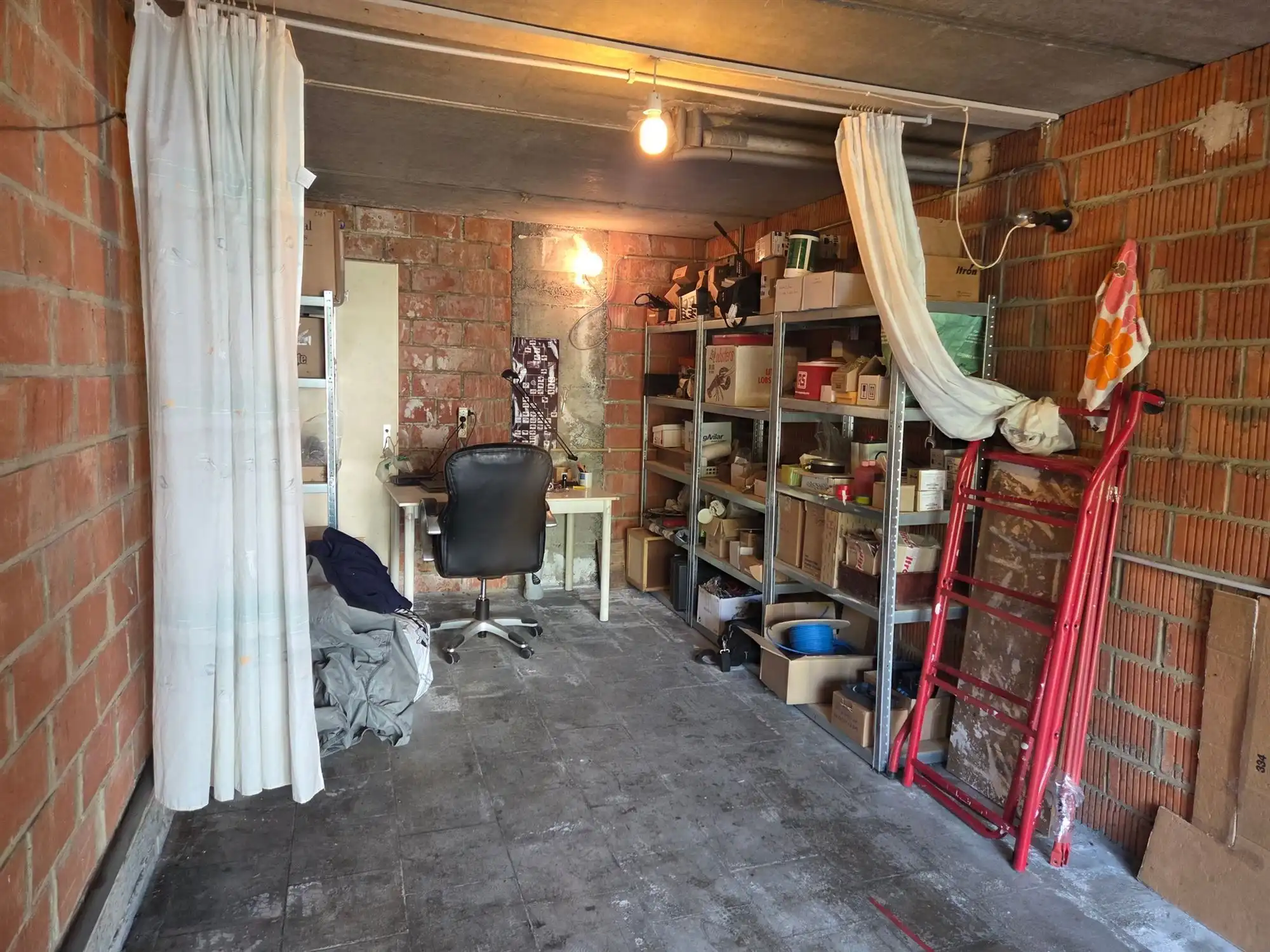 Garagebox - binnen - gesloten foto 9