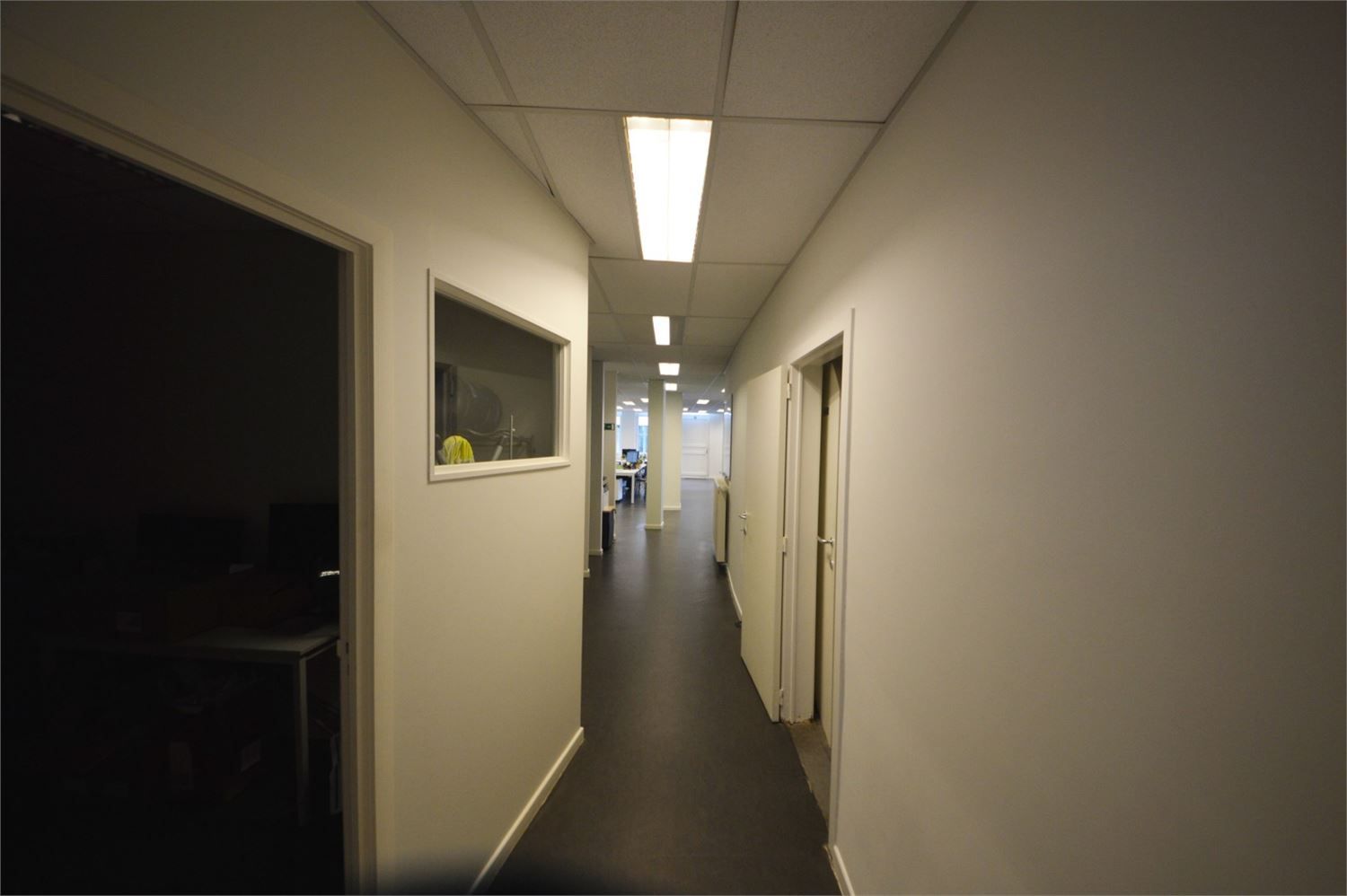 TOP GELEGEN HOEKLOCATIE NIEUWSTRAAT-VREDEPLEIN foto 11