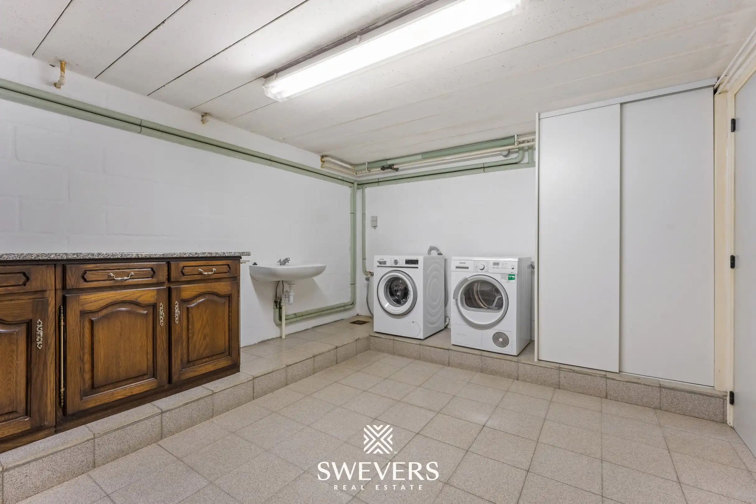 Ruime verzorgde woning, 4 slaapkamers, rustige locatie met aanpalende bouwgrond foto 23
