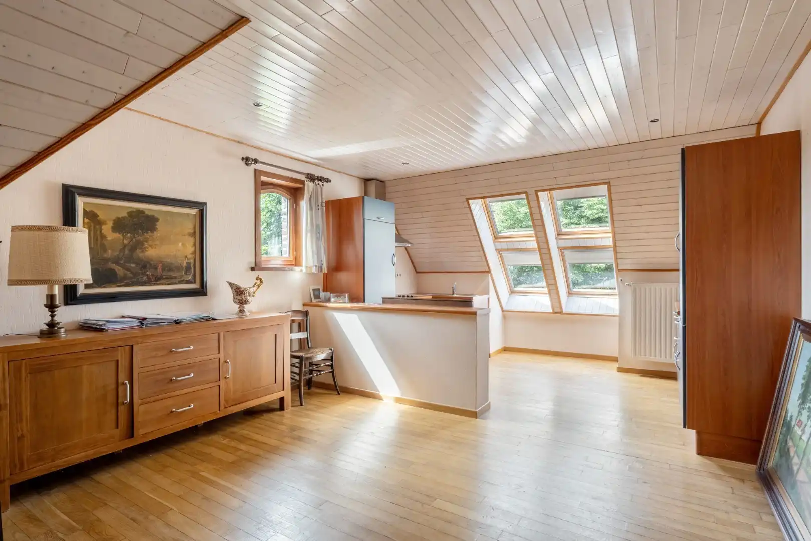 Ruim, karaktervol landhuis met parkachtige tuin op perceel van 16a29ca. foto 28