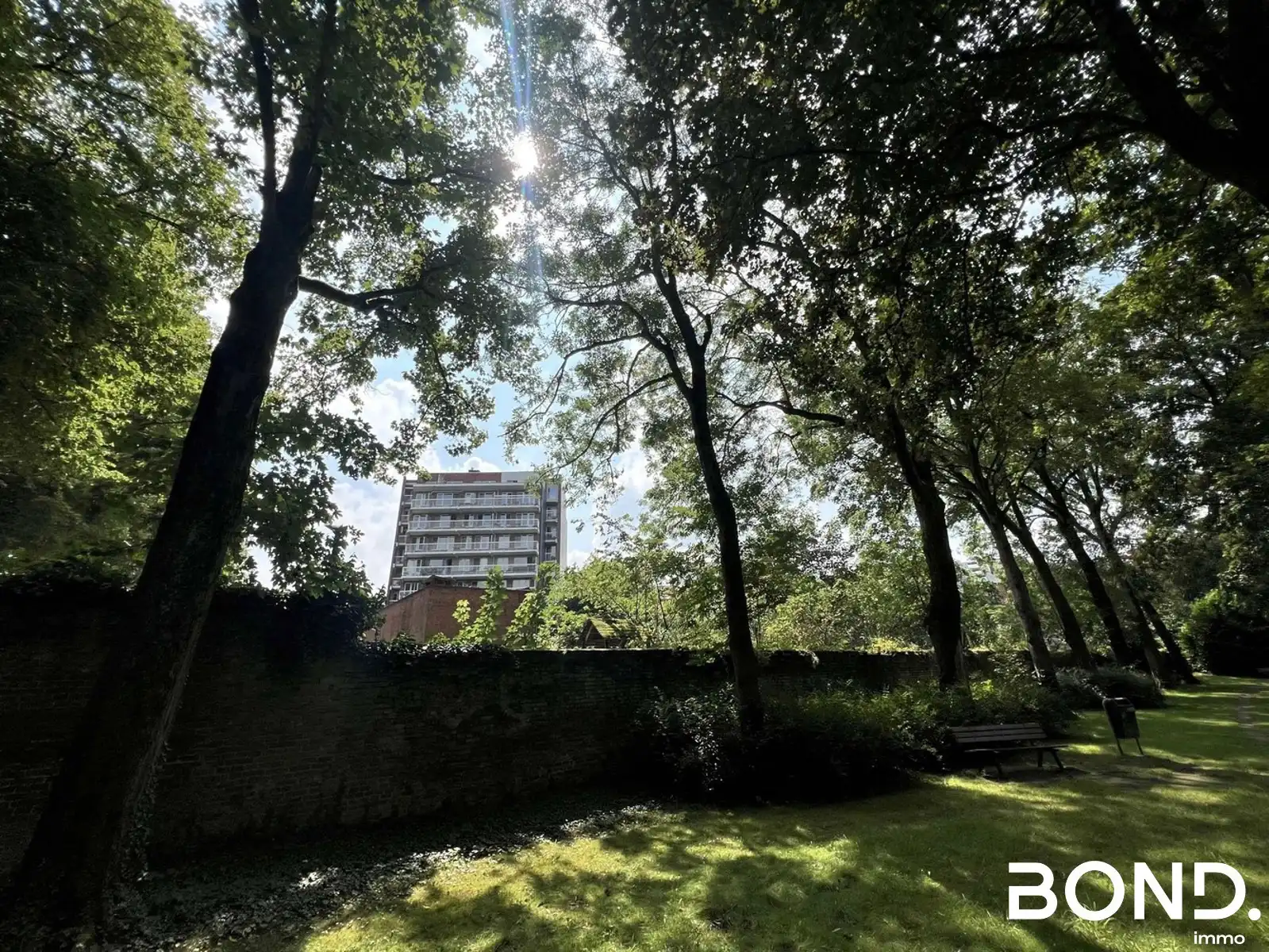 Instapklaar 3-slaapkamerappartment met parking in Leuven foto 2