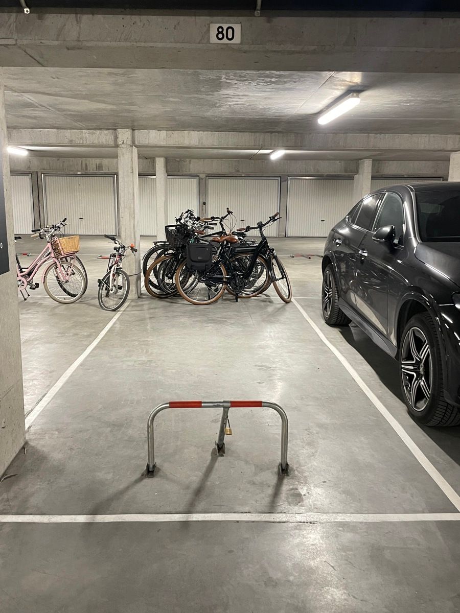 Enkele parkeerplaats op niveau -2 , gelegen te Kustlaan 160  foto 2