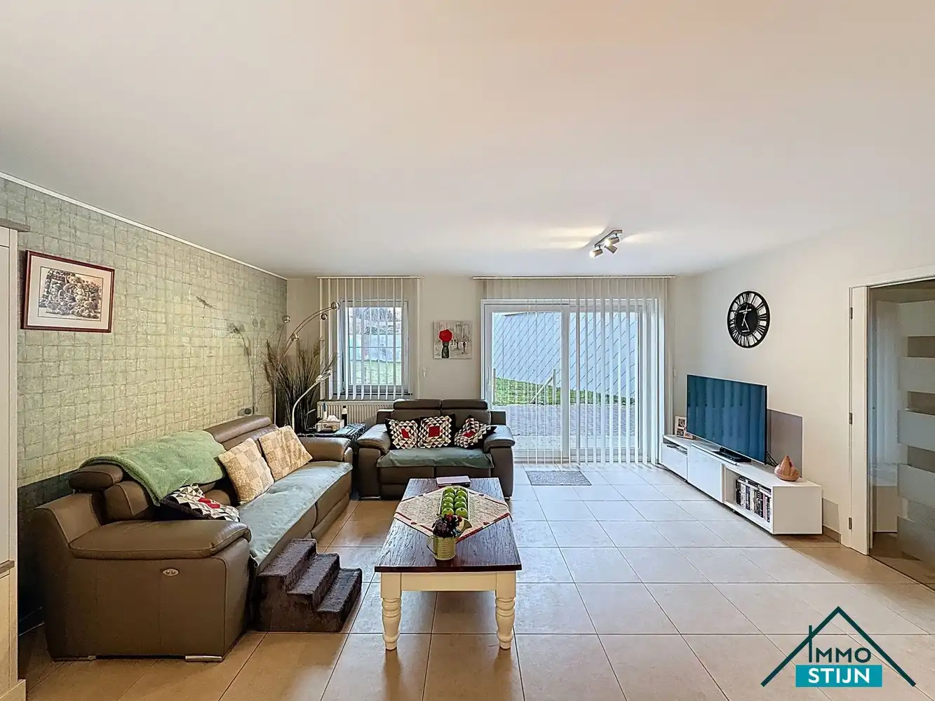 Ruim gelijkvloers appartement foto 3