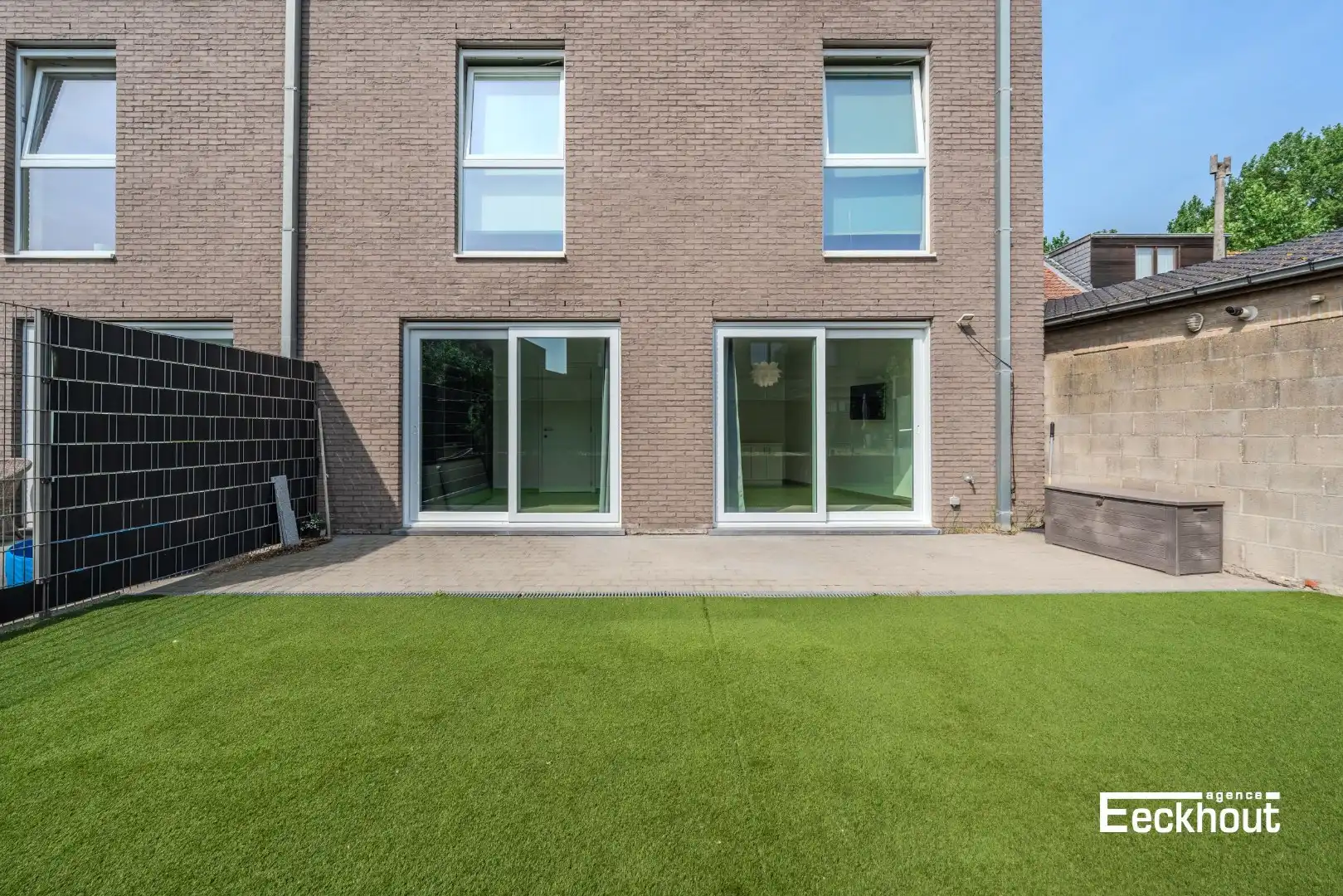 Ruim gelijkvloersappartement met zonneterras en tuin in recent gebouw! foto {{pictureIndex}}