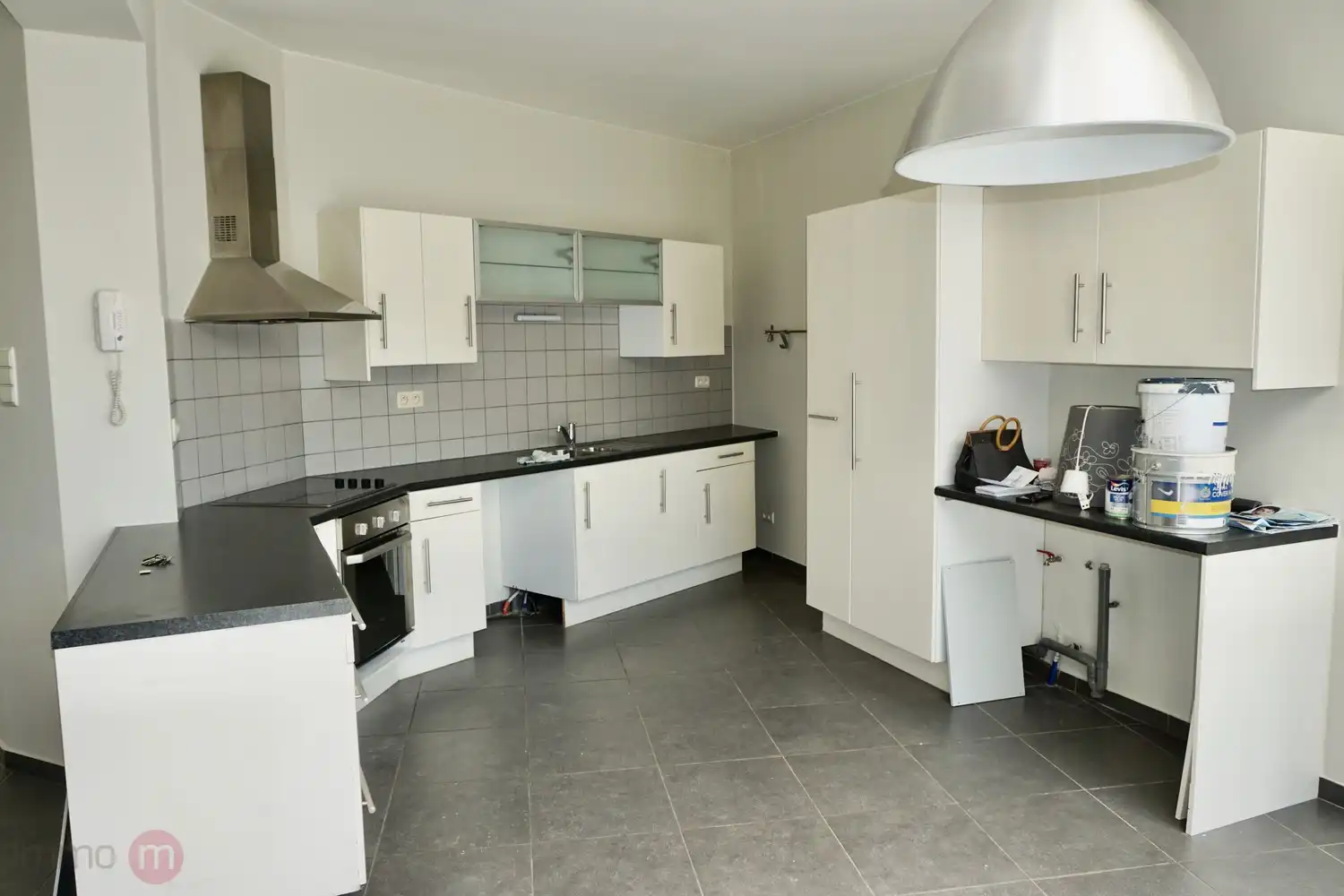 Appartement met 2 slaapkamers, rustig terras en 2 autostaanplaatsen te huur – Bierbeek foto 3