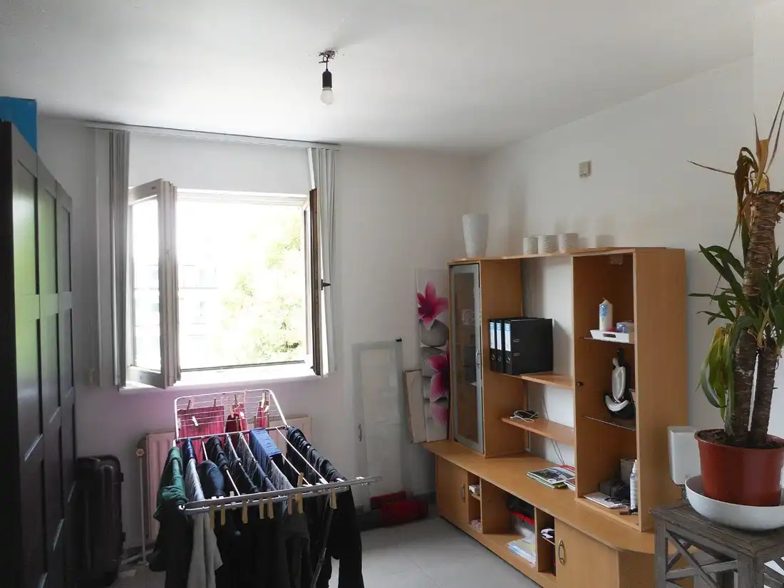 GUNSTIG gelegen appartement te LANAKEN foto 8