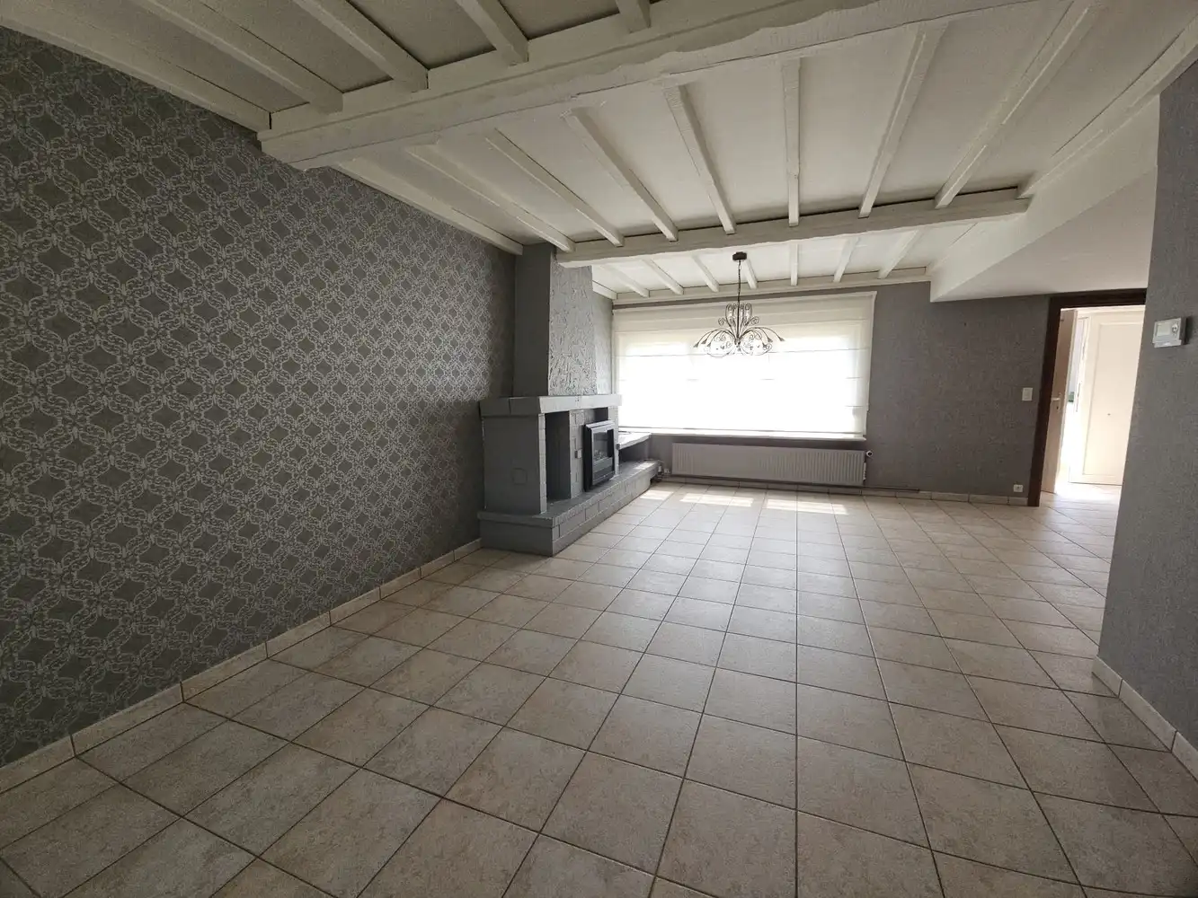 Woning (HOB) met tuin en dubbele garage foto 7