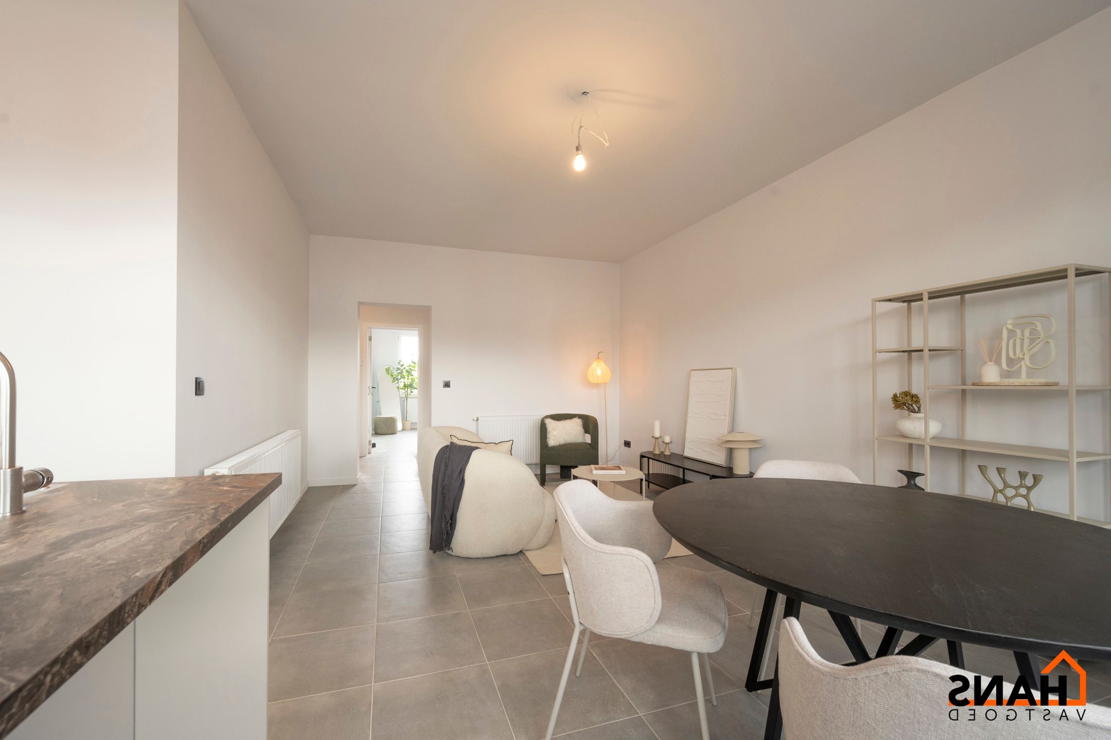 Instapklaar appartement met garage en tuin. foto 6