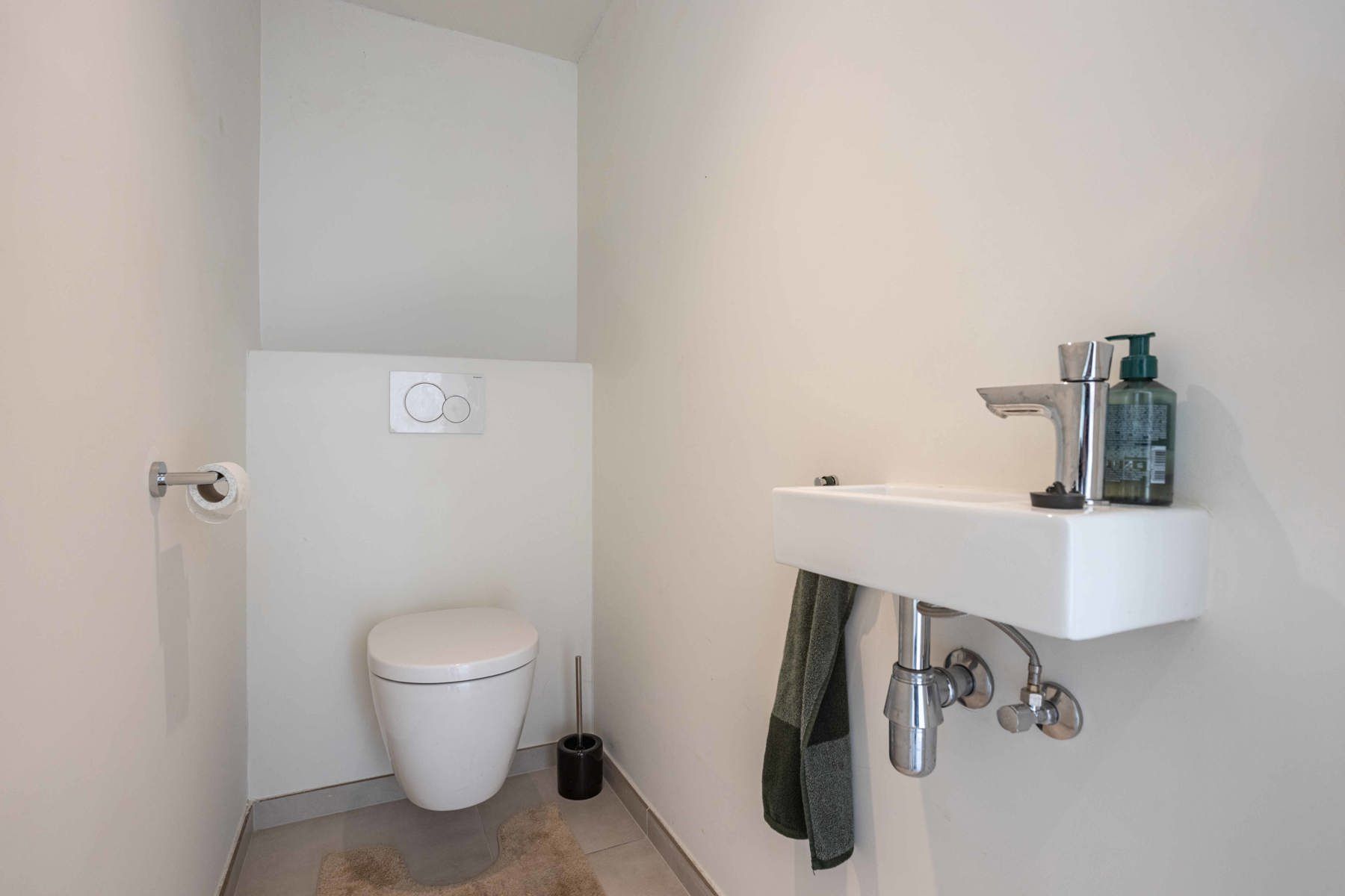 Stijlvol Gelijkvloers Appartement te koop in het hart van Aalst foto 19