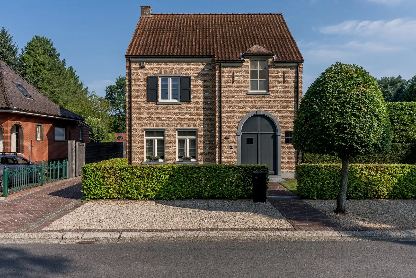 Ruime, karaktervolle en kwalitatief afgewerkte woning op een rustige ligging in Gompel. foto 47