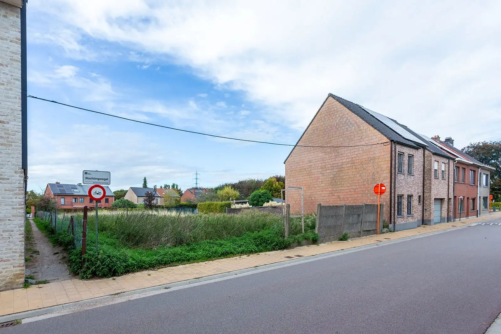 Bouwgrond 1.145 m² in groene, kindvriendelijke buurt foto {{pictureIndex}}