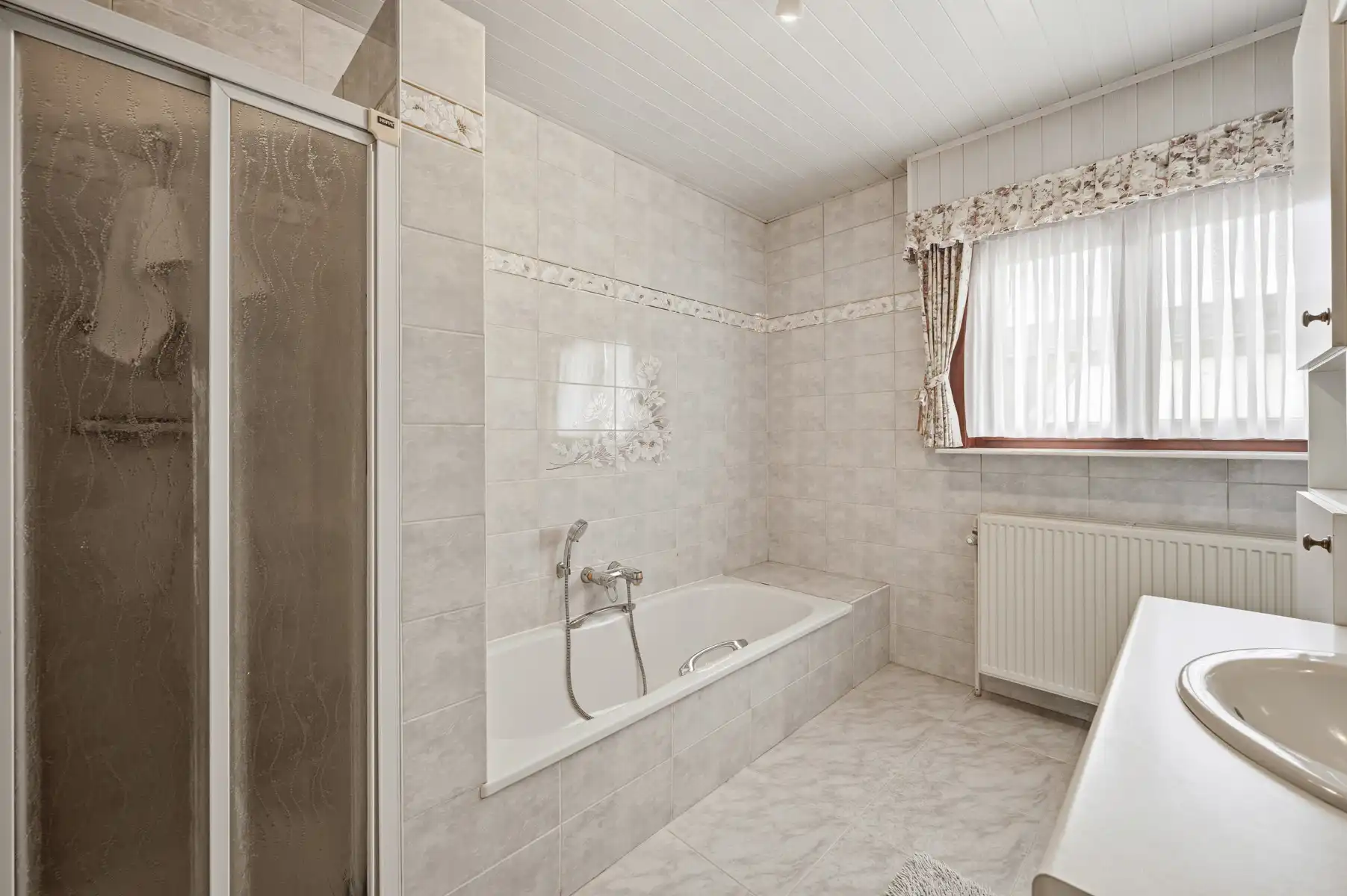 Woning met tuin en achterliggend weiland op ca. 76a  foto 15