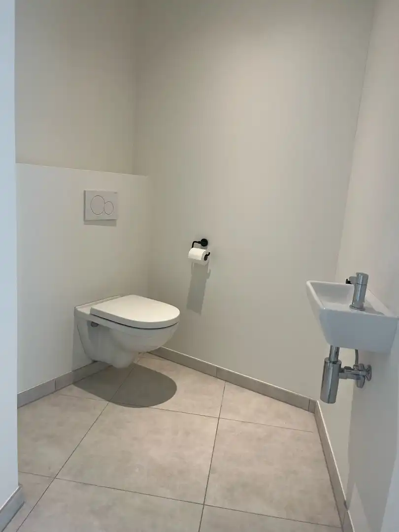 Prachtig nieuwbouwappartement met 2 slaapkamers. foto 7