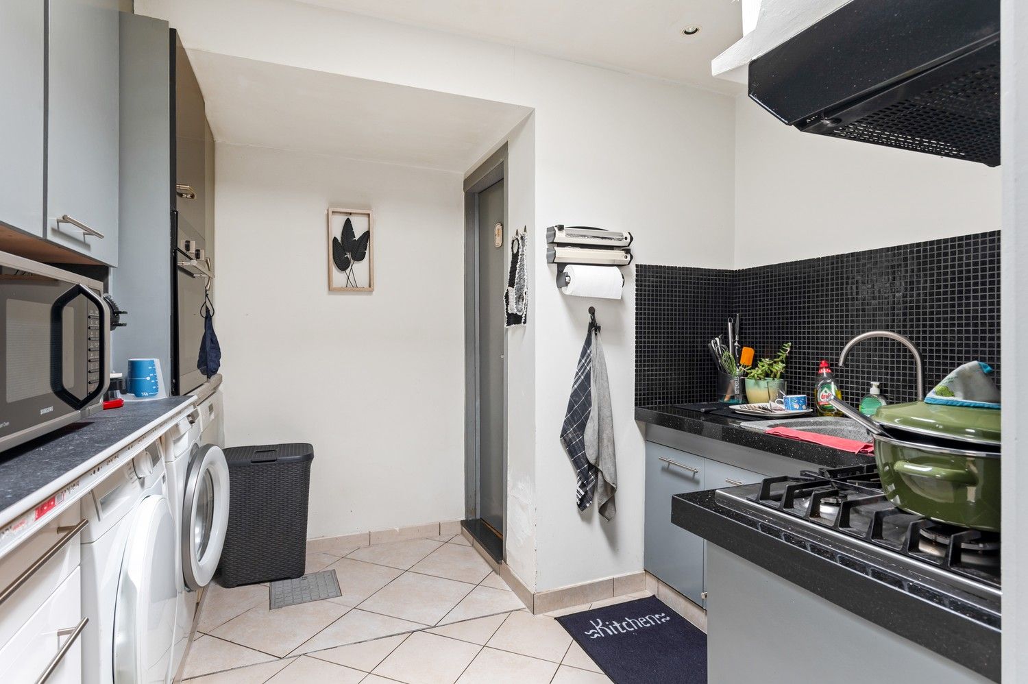 Huis met 2 slaapkamers en tuin te koop in Deurne! foto 6