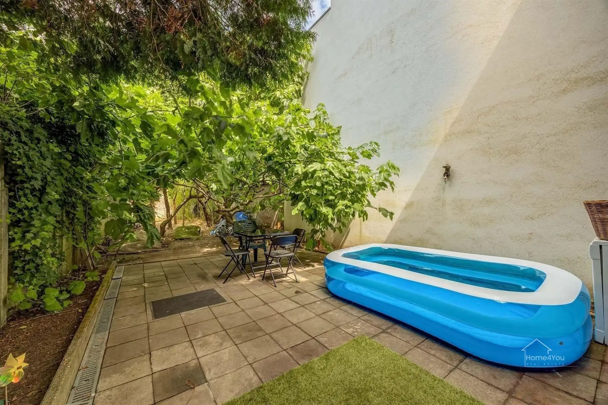 Handelshuis  met 4 woonentiteiten en tuin foto 9